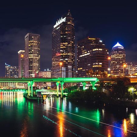 Villa Great Location Near Downtown & Airport Tampa Esterno foto