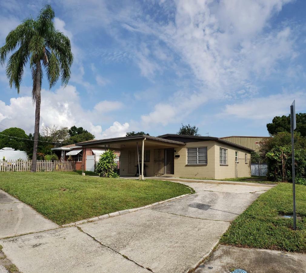Villa Great Location Near Downtown & Airport Tampa Esterno foto