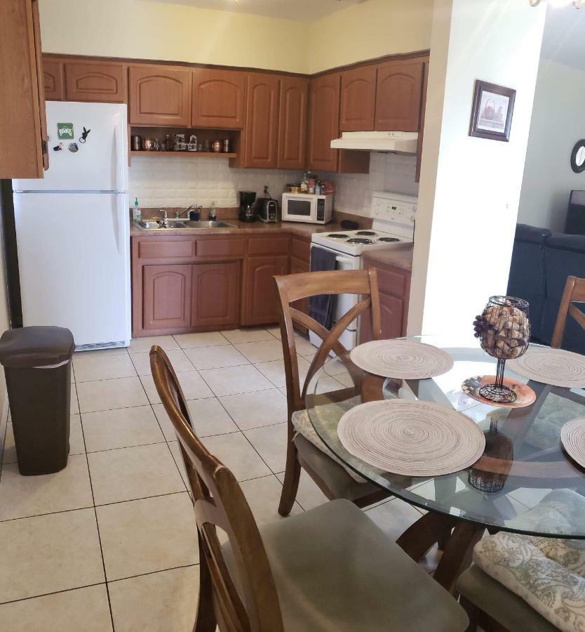 Villa Great Location Near Downtown & Airport Tampa Esterno foto