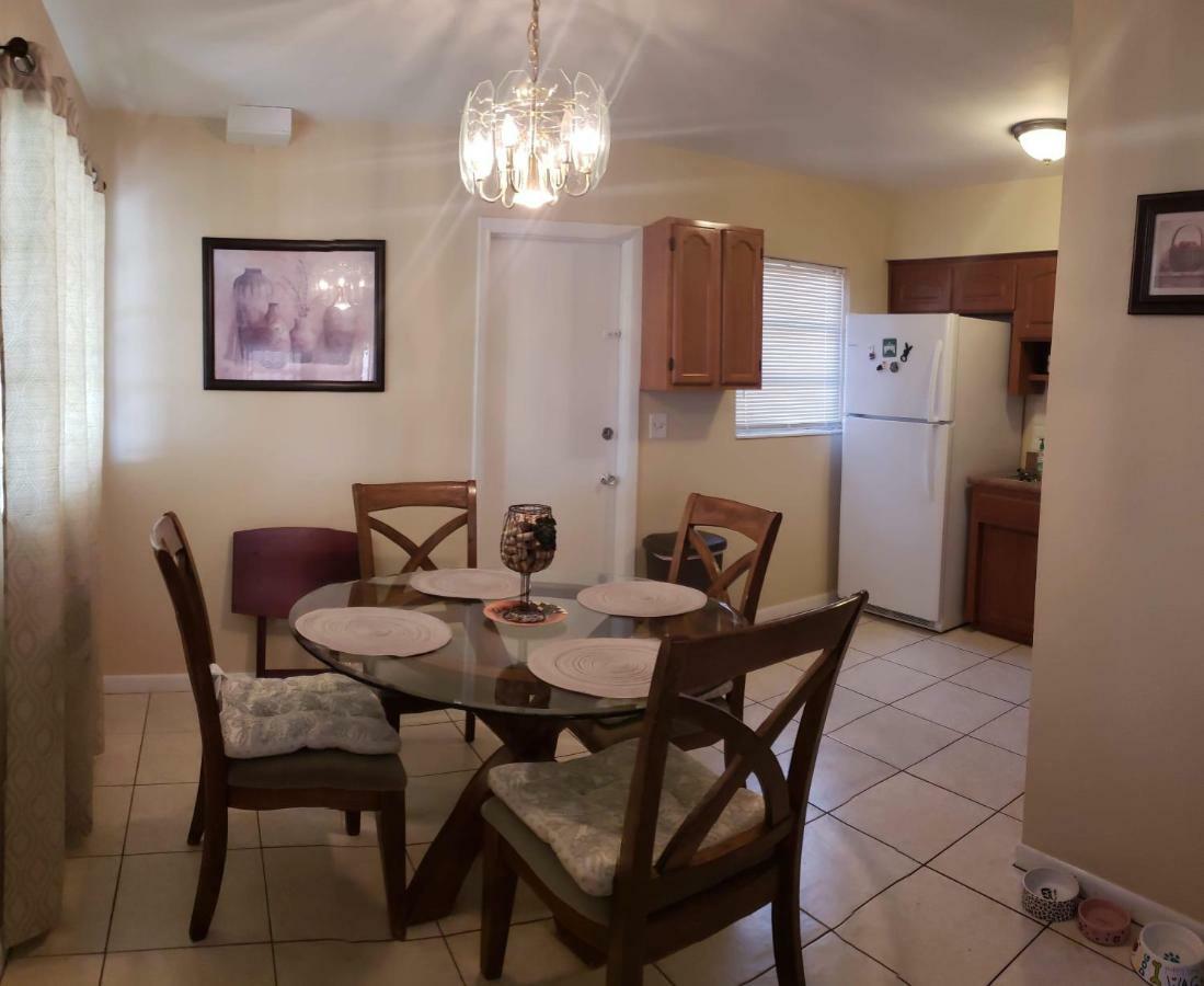 Villa Great Location Near Downtown & Airport Tampa Esterno foto