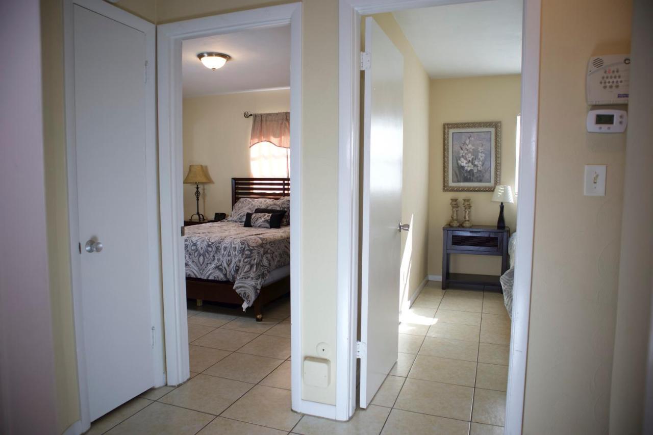Villa Great Location Near Downtown & Airport Tampa Esterno foto